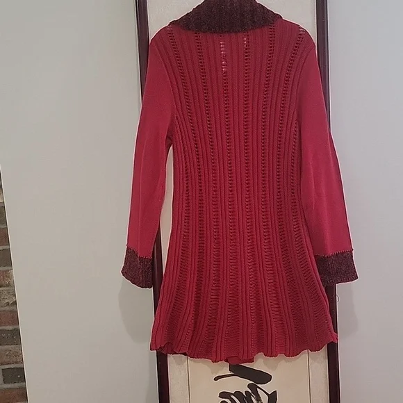 Y2K Lisa International Red Cardigan with A-Line Silhouette - Picture 5 of 5